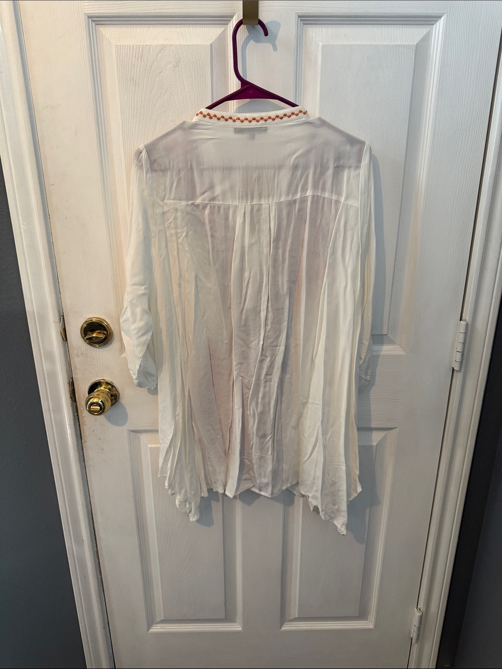 Andree by Unit. White Tunic with Pink and Orange Floral Embroidery. NWT size Lg - Picture 7 of 8